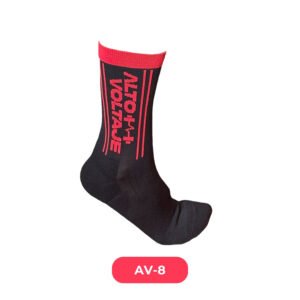 Medias Pantorillas negra con rojo y logo grande
